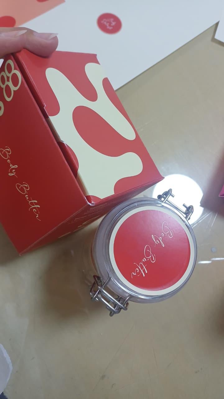 زبدة جسم glowis 88 — Body Butter 250 مل أحمر